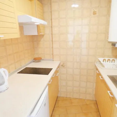 Apartment Bora 5-b Roses